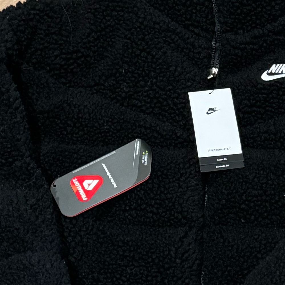 Nike Jacket - Picture 9 of 9